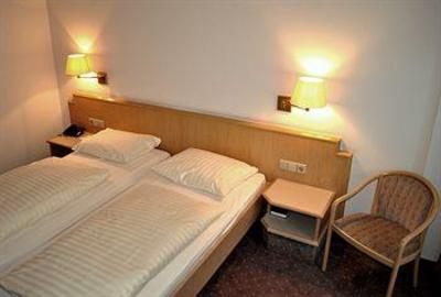 фото отеля Parkhotel Am Posthof