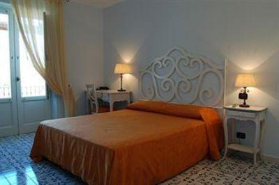 фото отеля Bougainville Hotel Lipari