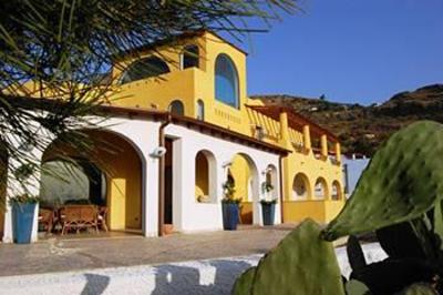фото отеля Bougainville Hotel Lipari
