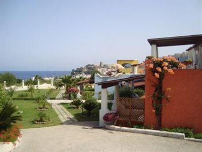 фото отеля Bougainville Hotel Lipari