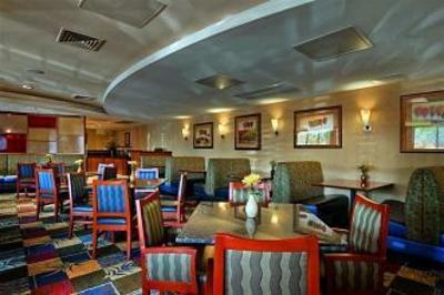 фото отеля Courtyard by Marriott Denver Cherry Creek