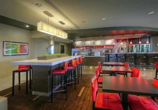 фото отеля Courtyard by Marriott Medford Airport