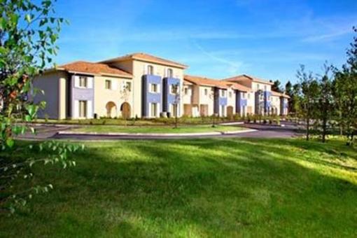 фото отеля Park and Suites Village Saint-Jean-d'Illac Hotel
