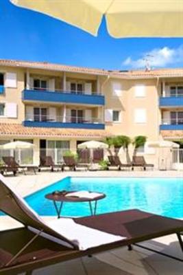 фото отеля Park and Suites Village Saint-Jean-d'Illac Hotel