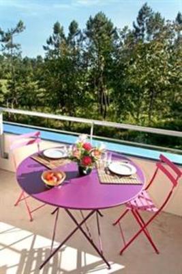 фото отеля Park and Suites Village Saint-Jean-d'Illac Hotel