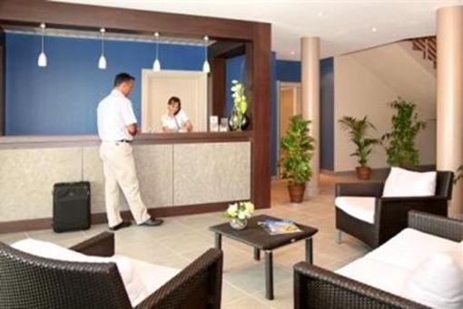 фото отеля Park and Suites Village Saint-Jean-d'Illac Hotel