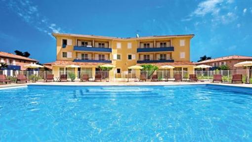 фото отеля Park and Suites Village Saint-Jean-d'Illac Hotel