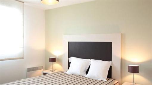 фото отеля Park and Suites Village Saint-Jean-d'Illac Hotel