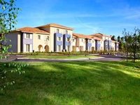 Park and Suites Village Saint-Jean-d'Illac Hotel