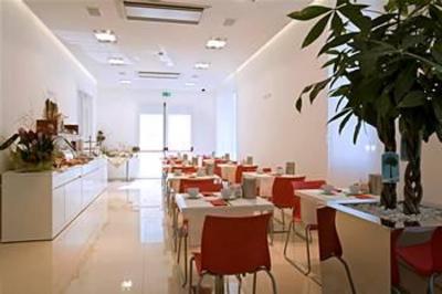 фото отеля Hotel Card International