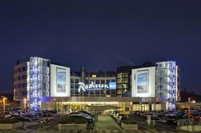 фото отеля Radisson Blu Hotel Hamburg Airport