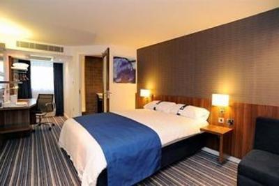 фото отеля Holiday Inn Express Crewe