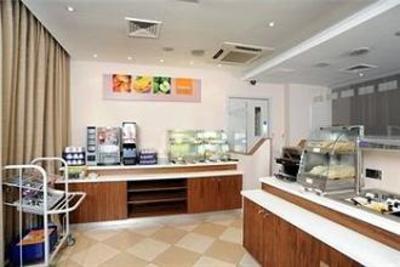 фото отеля Holiday Inn Express Crewe