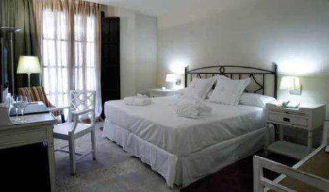 фото отеля Hotel Palacio de Mengibar