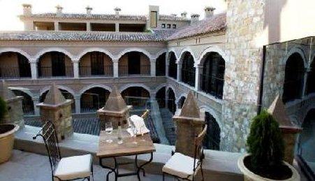 фото отеля Hotel Palacio de Mengibar