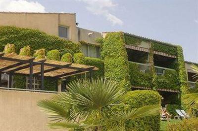 фото отеля Hotel Residence Lou Paradou Greoux-les-Bains