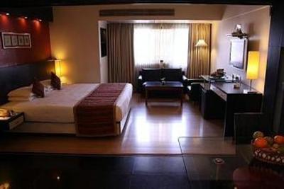 фото отеля Ramee Guestline Hotel Khar
