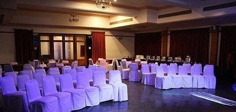 фото отеля Ramee Guestline Hotel Khar