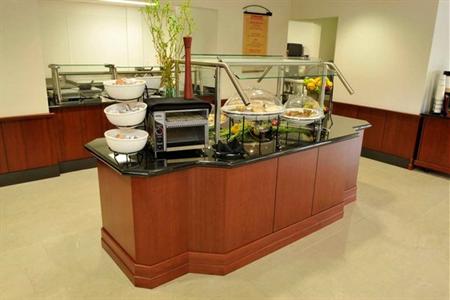 фото отеля Hilton Garden Inn Louisville Northeast