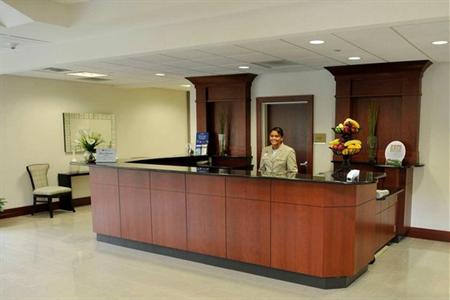 фото отеля Hilton Garden Inn Louisville Northeast