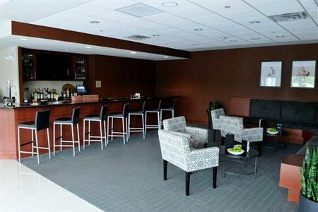 фото отеля Hilton Garden Inn Louisville Northeast