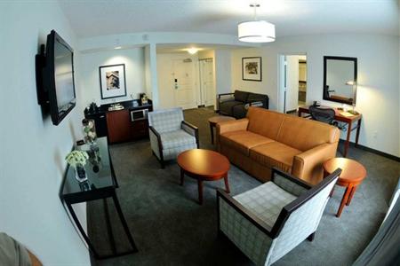 фото отеля Hilton Garden Inn Louisville Northeast