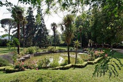 фото отеля Chateau De Montcaud Sabran