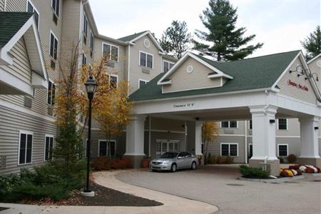 фото отеля Hampton Inn & Suites North Conway