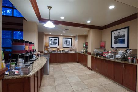 фото отеля Hampton Inn & Suites North Conway