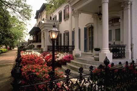 фото отеля Hilton Garden Inn Savannah Historic District