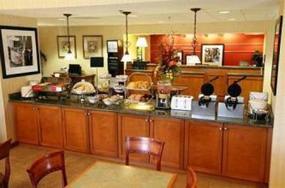 фото отеля Hampton Inn Bardstown