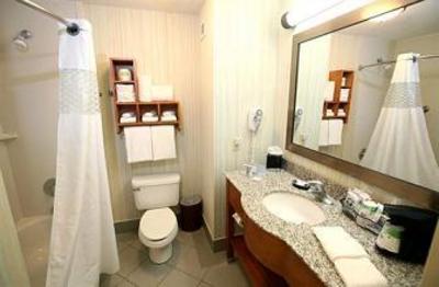 фото отеля Hampton Inn Bardstown