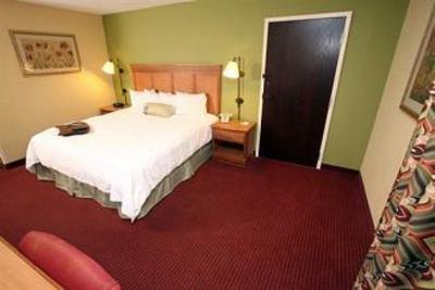 фото отеля Hampton Inn Bardstown