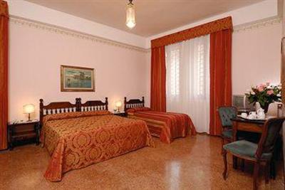 фото отеля Hotel de l'Alboro