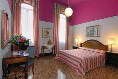 фото отеля Hotel de l'Alboro