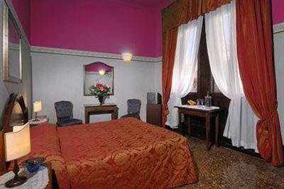 фото отеля Hotel de l'Alboro