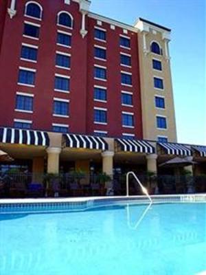 фото отеля Embassy Suites Fort Myers