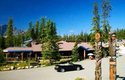 фото отеля Sunwapta Falls Resort Jasper
