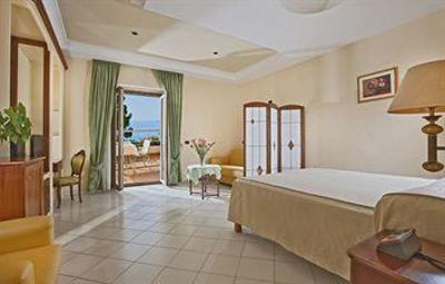 фото отеля Eden Roc Suites Positano