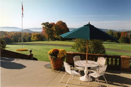 фото отеля Cranwell Resort, Spa & Golf Club