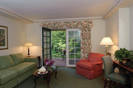 фото отеля Cranwell Resort, Spa & Golf Club