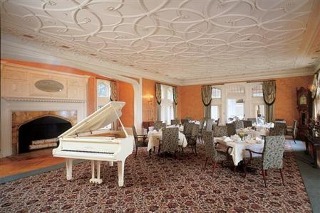 фото отеля Cranwell Resort, Spa & Golf Club