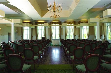 фото отеля Cranwell Resort, Spa & Golf Club
