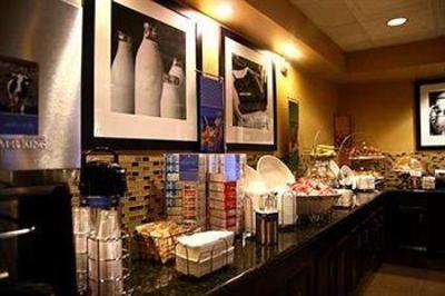 фото отеля Hampton Inn & Suites Edmonton/West