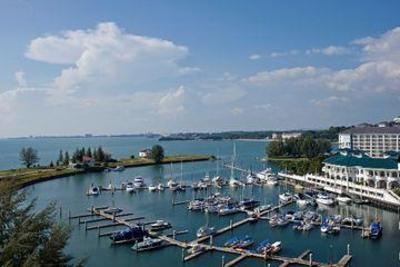 фото отеля Avillion Admiral Cove