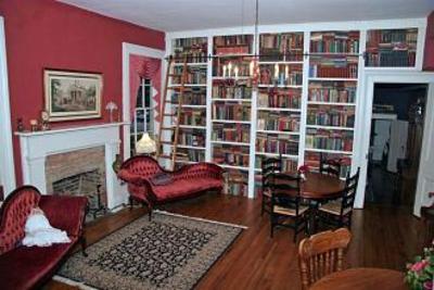 фото отеля Hall Place Bed & Breakfast