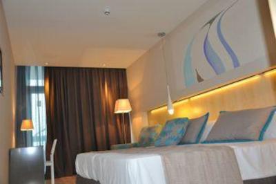 фото отеля Hotel Atenea Port Barcelona Mataro