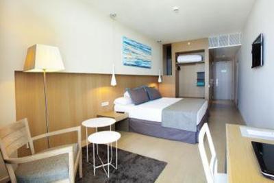 фото отеля Hotel Atenea Port Barcelona Mataro