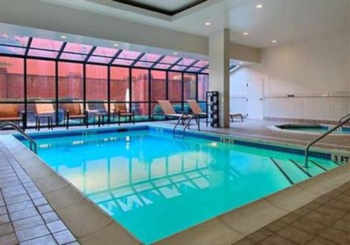 фото отеля Courtyard by Marriott Chattanooga Downtown
