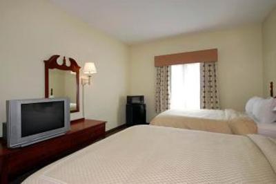 фото отеля Comfort Suites Historic District
